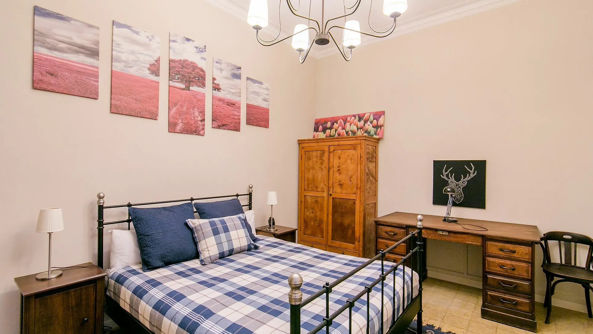 Placa Universitat Apartments Barcelona