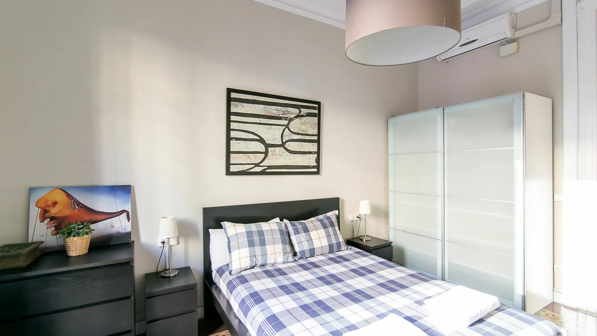 Placa Universitat Apartments Barcelona Spain