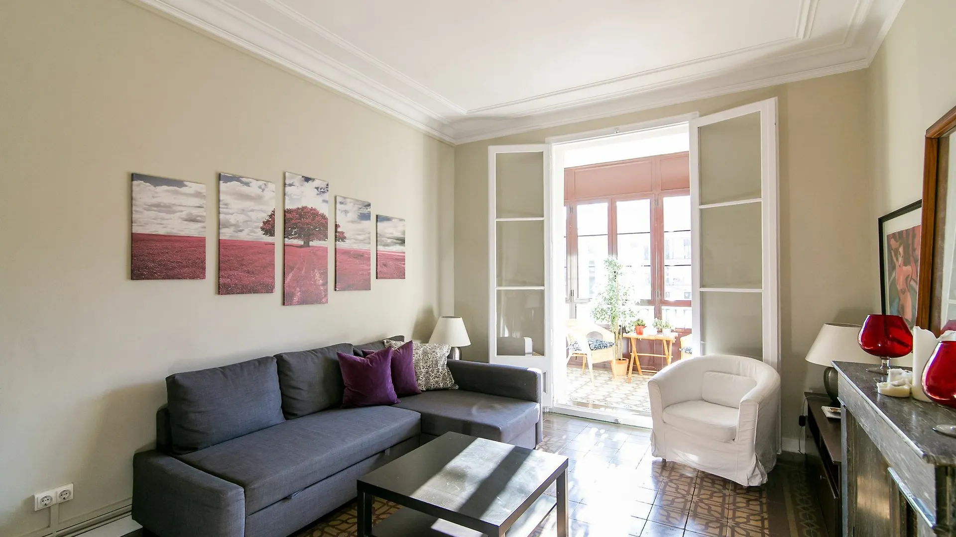 Placa Universitat Apartments Barcelona