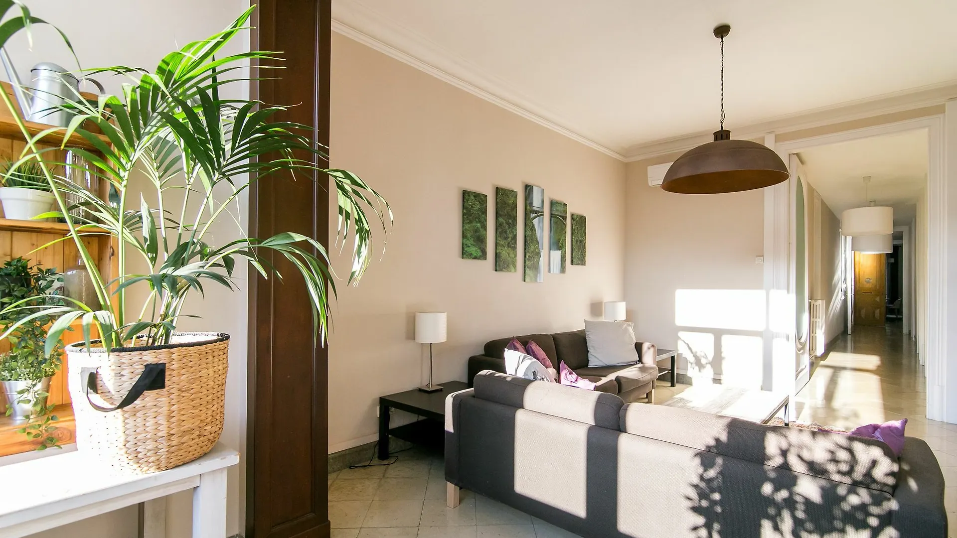 Placa Universitat Apartments Barcelona