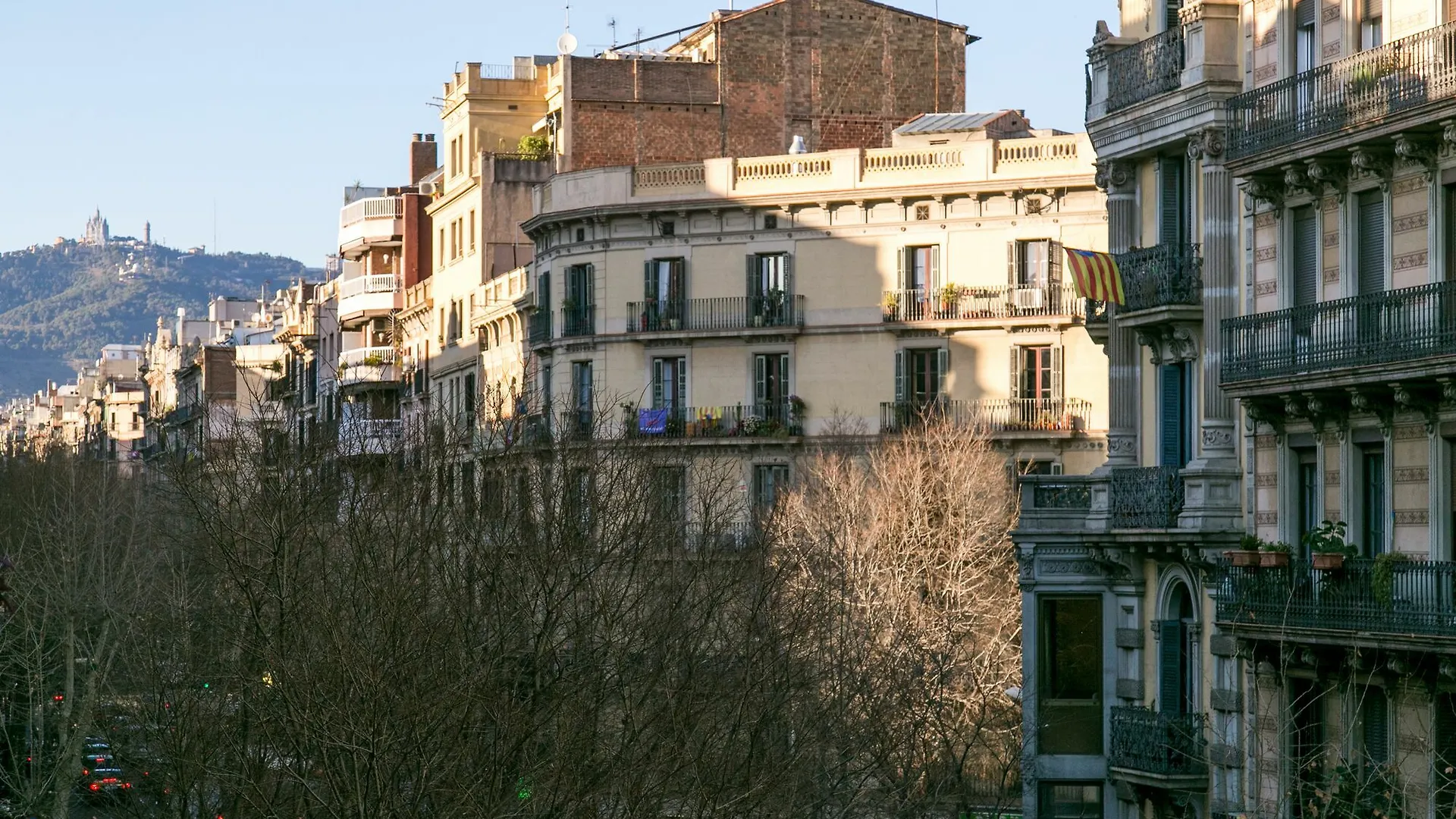 Placa Universitat Apartments Barcelona