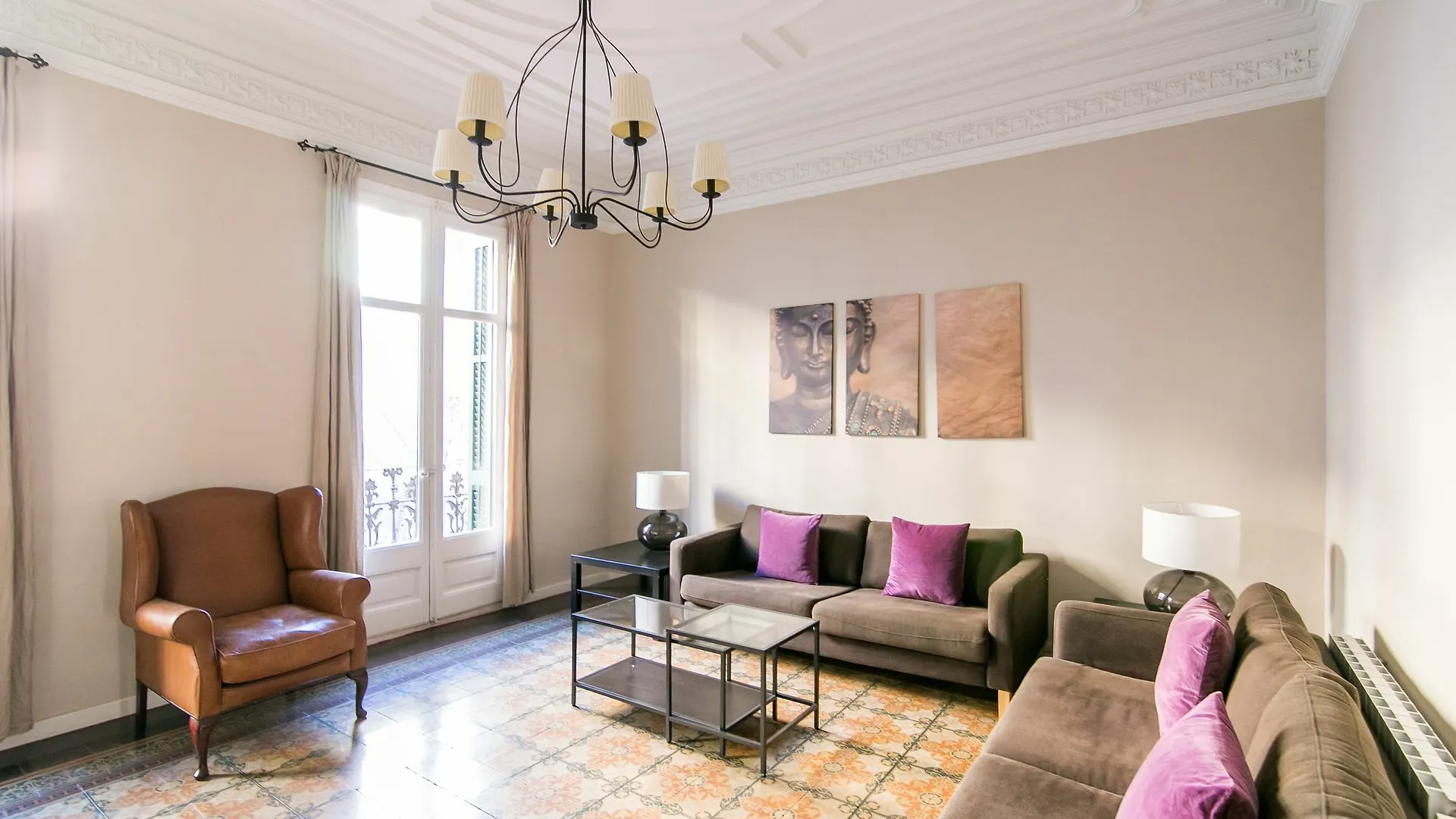 Placa Universitat Apartments Barcelona